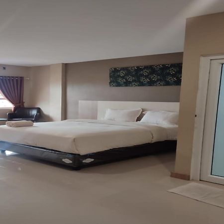 แคปปิตัล โอ 2018 เกาต์เฮาส์ ถนนวงแหวน ชาเรียะฮ์ Hotel บันดาอาเจะห์ ภายนอก รูปภาพ
